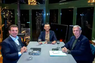 Özgür Özel, İmamoğlu ve Yavaş Bir Araya Geldi