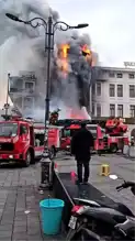 Eminönü'nde Bina Yangını! İtfaiye Ekipleri Olay Yerinde