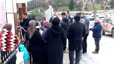Kartal'da Toprak Kayması: Bina Tahliye Edildi!