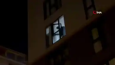 İranlı Fenomen Pencereden Düştü!