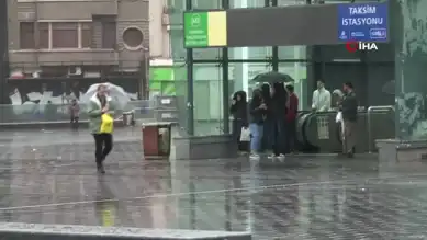 Şehrin Kalbinde Ani Yağış: Zor Anlar