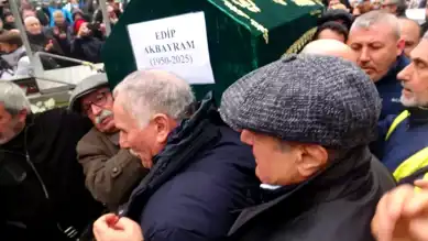 Edip Akbayram Veda Etti