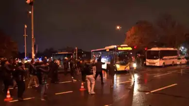 Özel Halk Otobüsü Sahipleri İBB'ye Protesto Etti