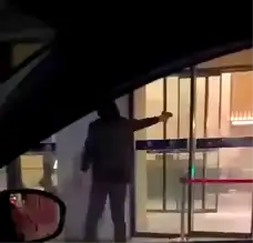 Zeytinburnu'nda Husumetten Doğan Silahlı Saldırı!