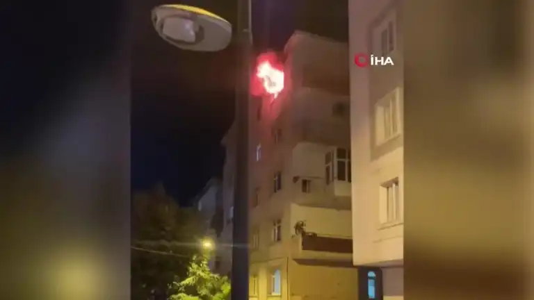 İstanbul'da Dairede Yangın!