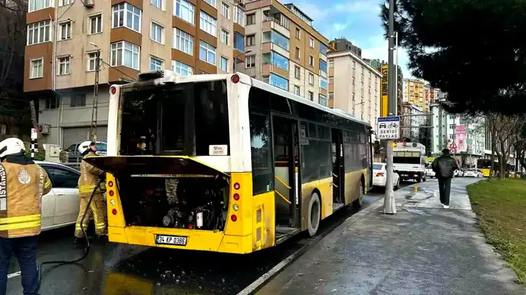 Eyüpsultan'da İETT Otobüsünde Yangın!