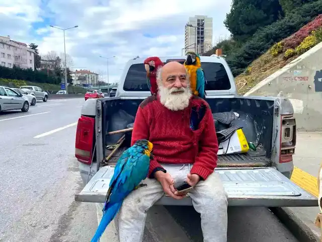 Beykoz'un Papağanlı Amcası İsmail