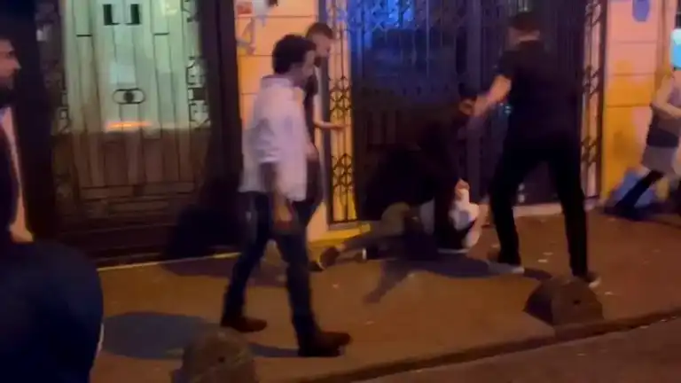 Taksim'de Yılbaşı Gecesi Kavgalar!